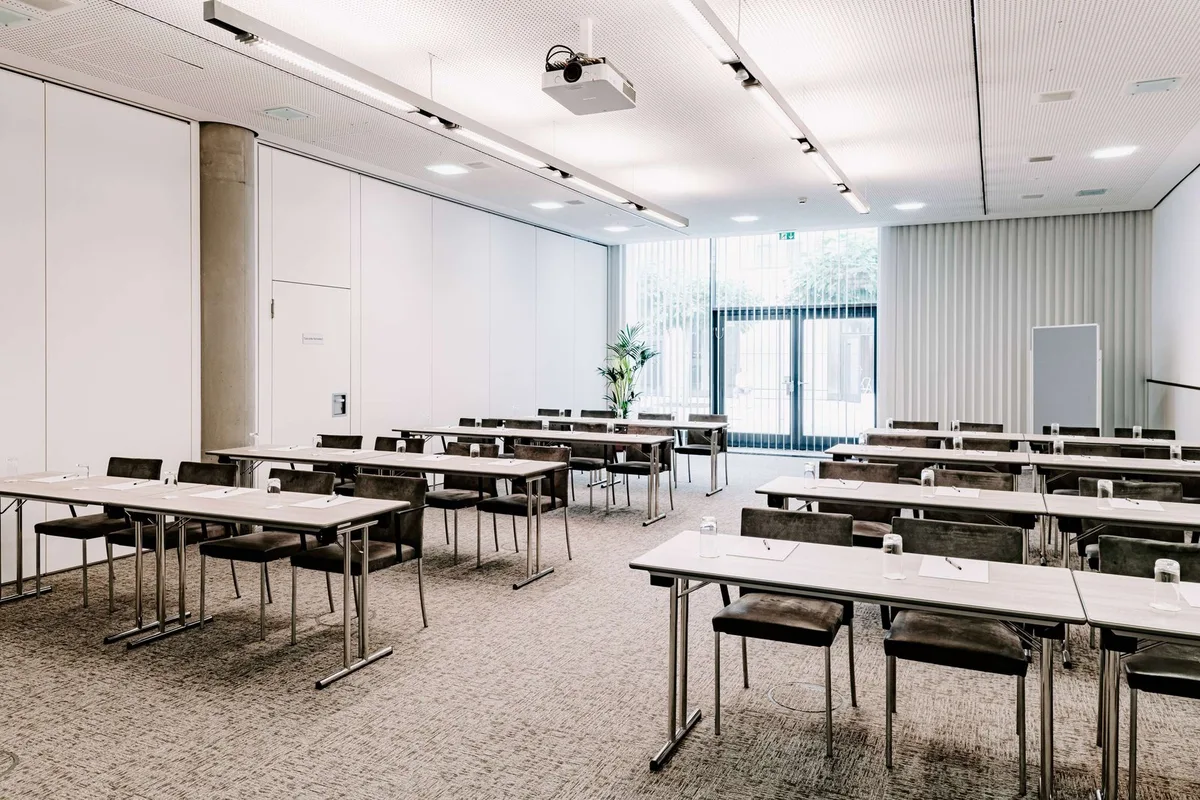 Vienna House Easy by Wyndham Stuttgart — 4
