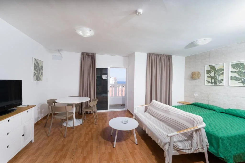 Apartamentos Tinerfe Garden — 3