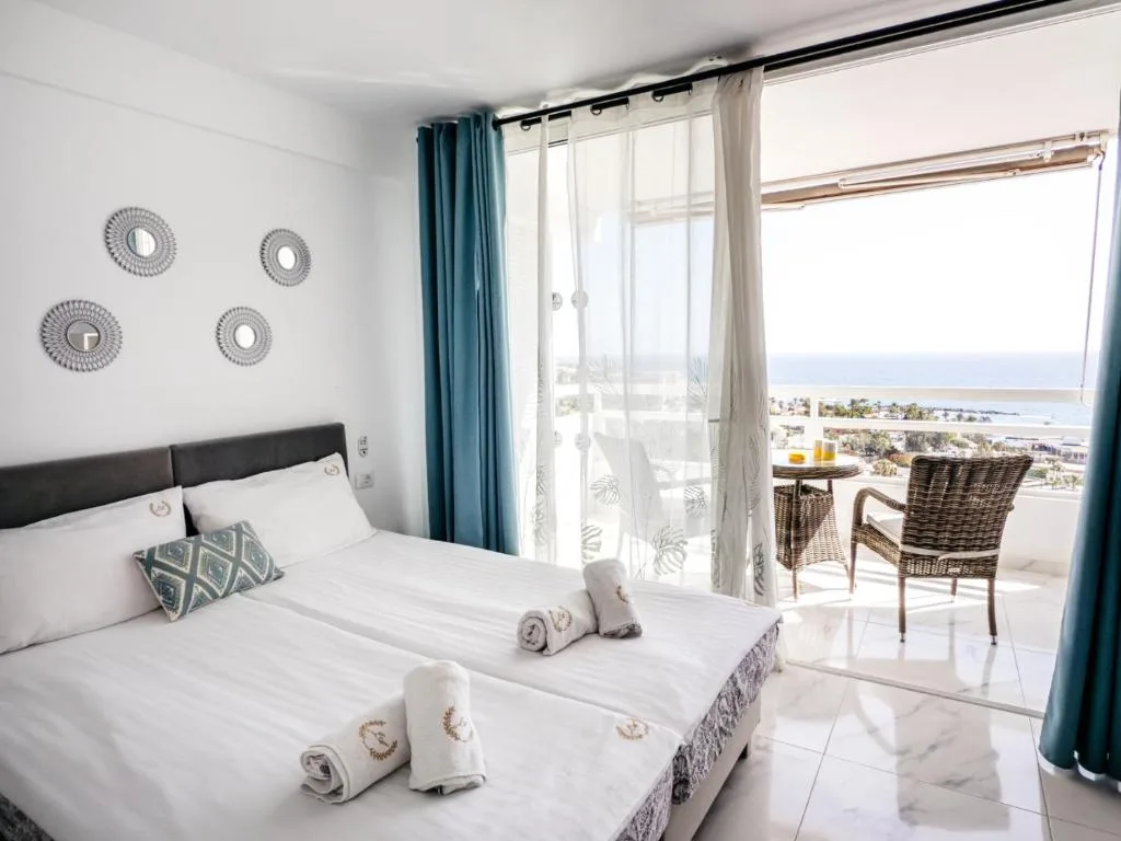 Sunny Oceanview studio apartment Ponderosa in Costa Adeje — 3
