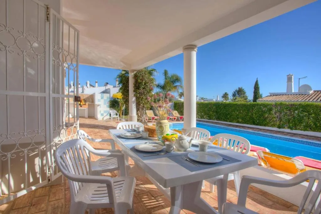Villa Flor by Villa Plus — 2