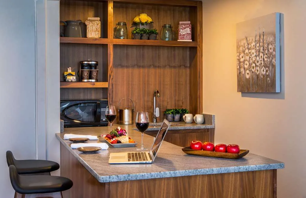 DoubleTree by Hilton Atlanta Windy Hill Ballpark — 5