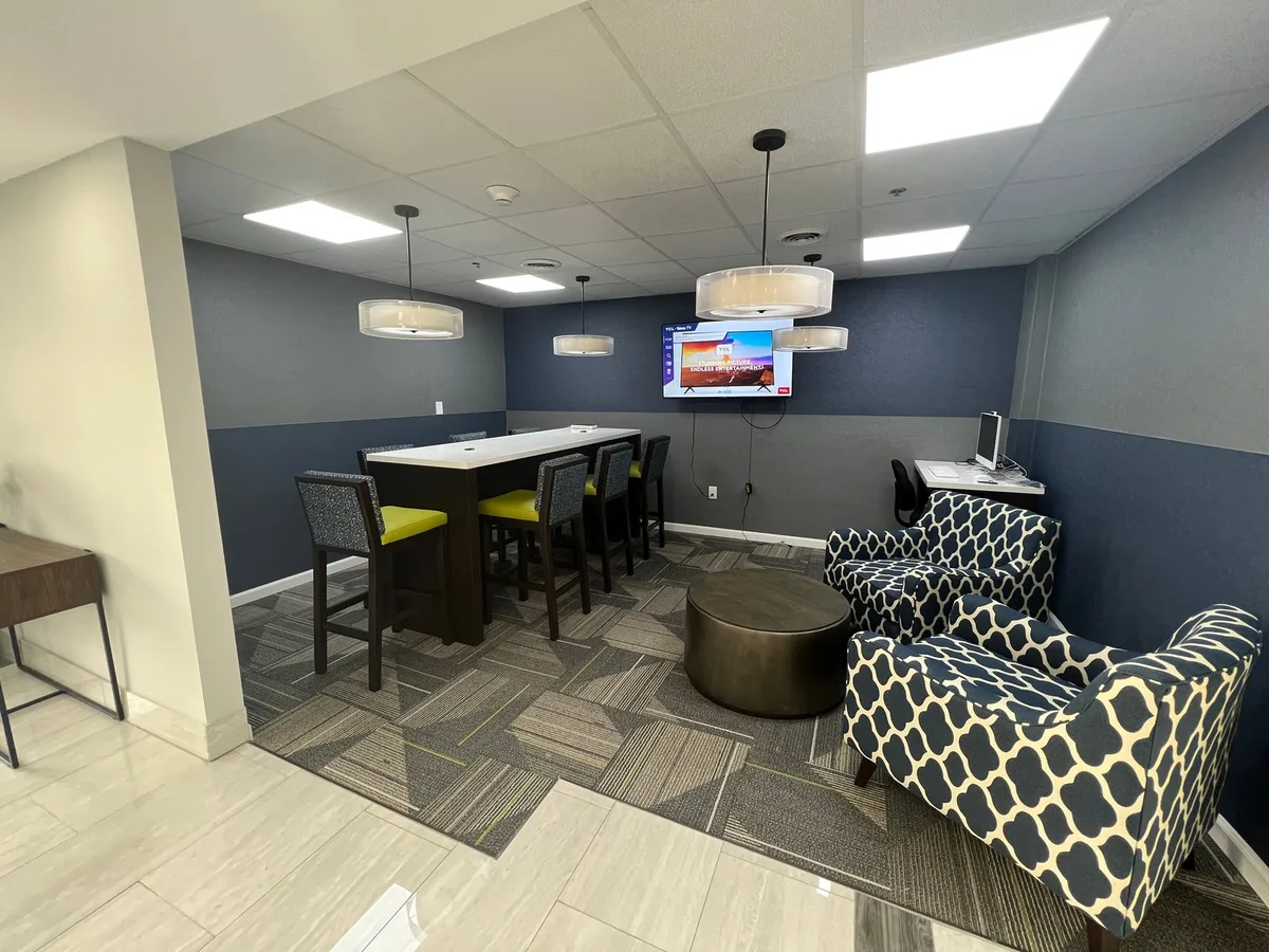 Hotel Weston - Ballpark Marietta GA — 2