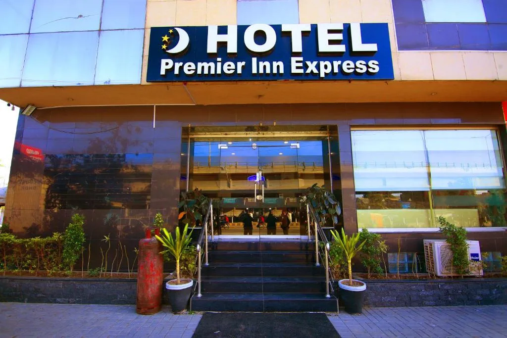 Premier Inn Express Gulberg Lahore — 2