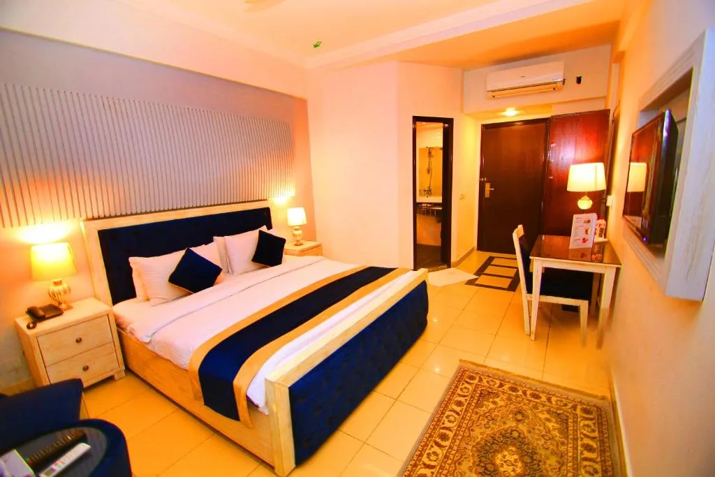 Premier Inn Express Gulberg Lahore — 3