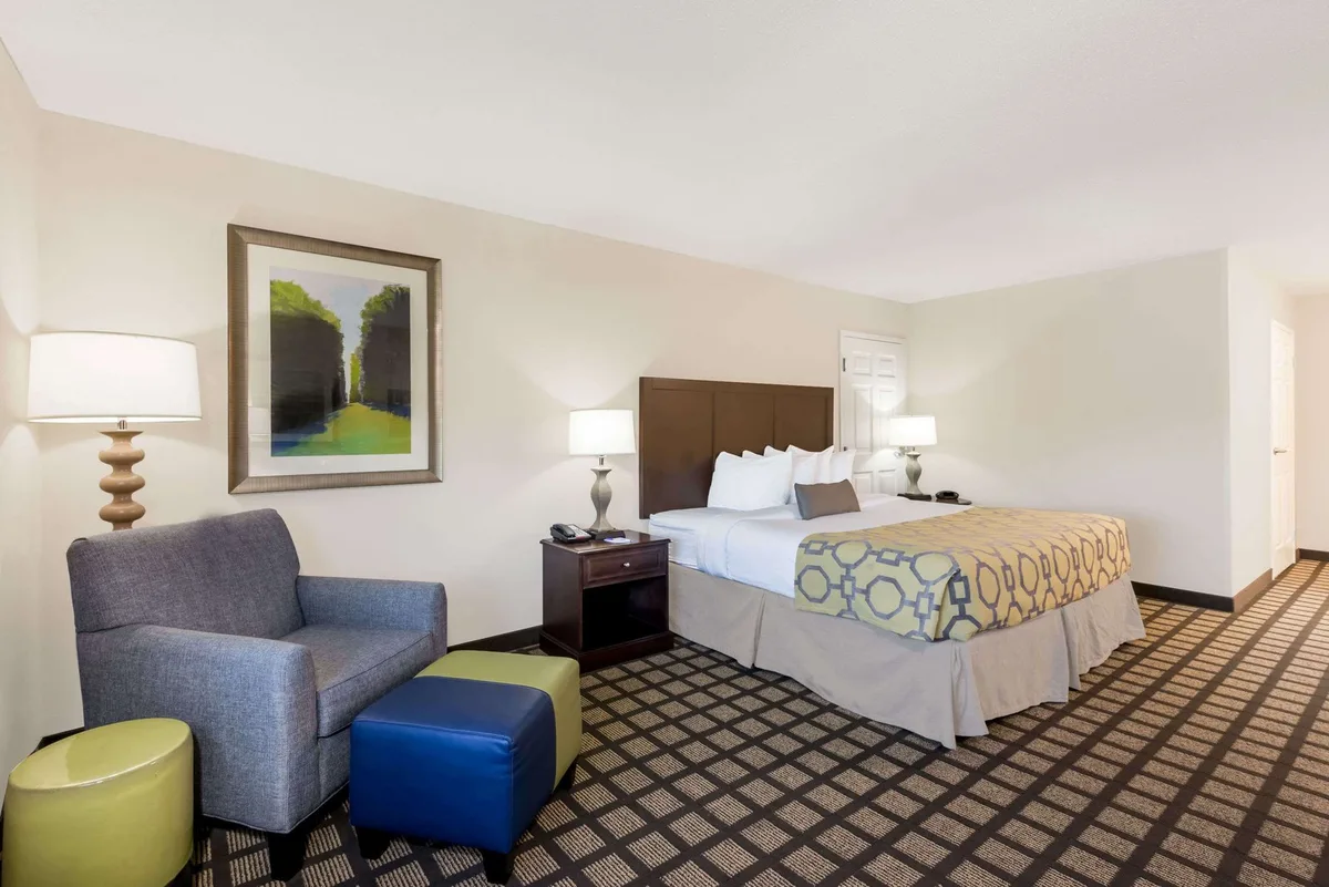 Baymont by Wyndham Erie — 2