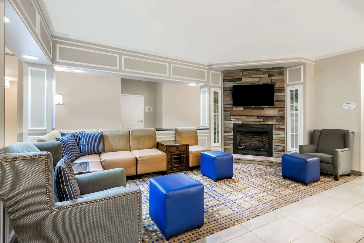 Baymont by Wyndham Erie — 3