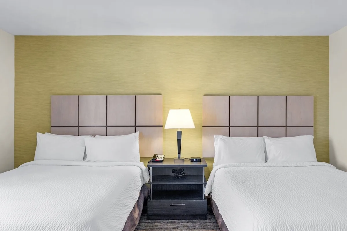 Candlewood Suites Erie, an IHG Hotel — 3