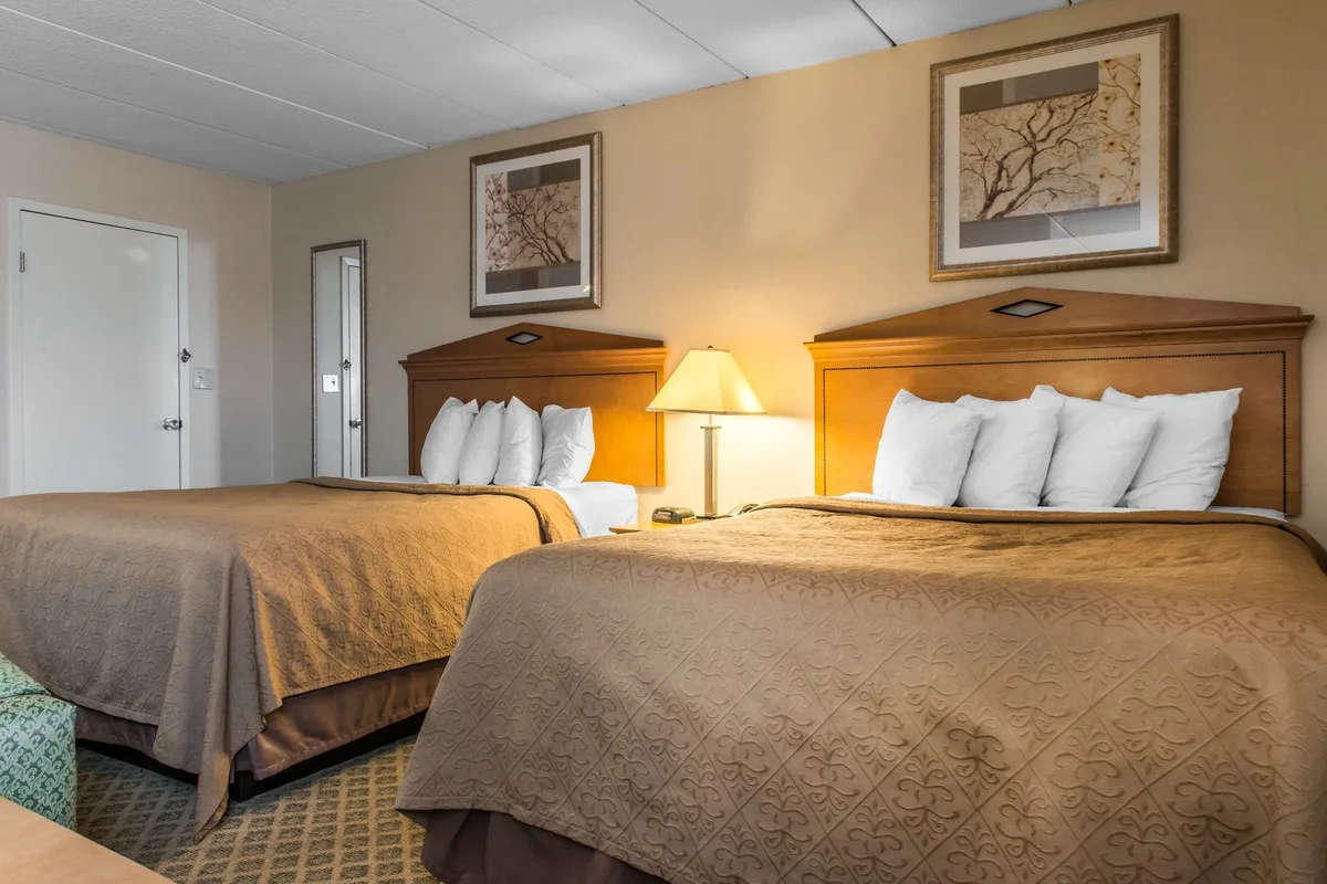 Quality Inn & Suites Fairview - Erie — 2