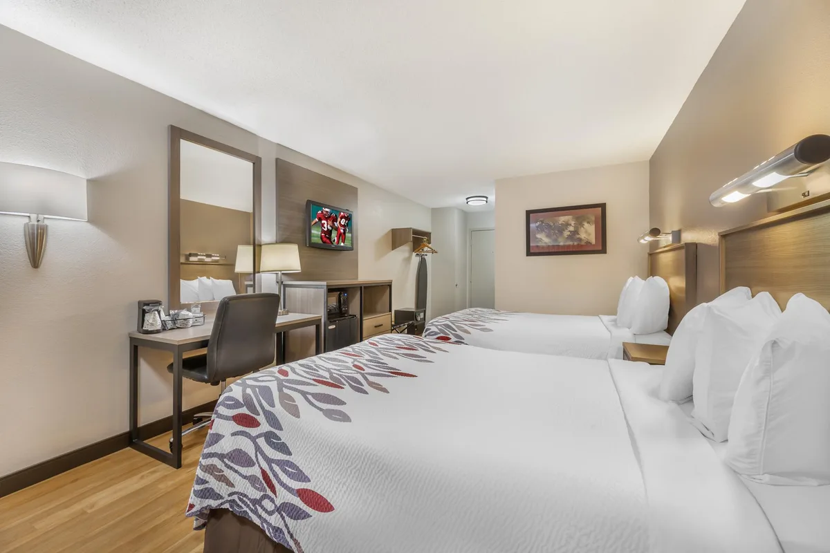 Red Roof Inn Erie – I-90 — 2