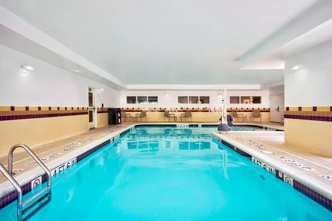 SpringHill Suites by Marriott Erie — 5