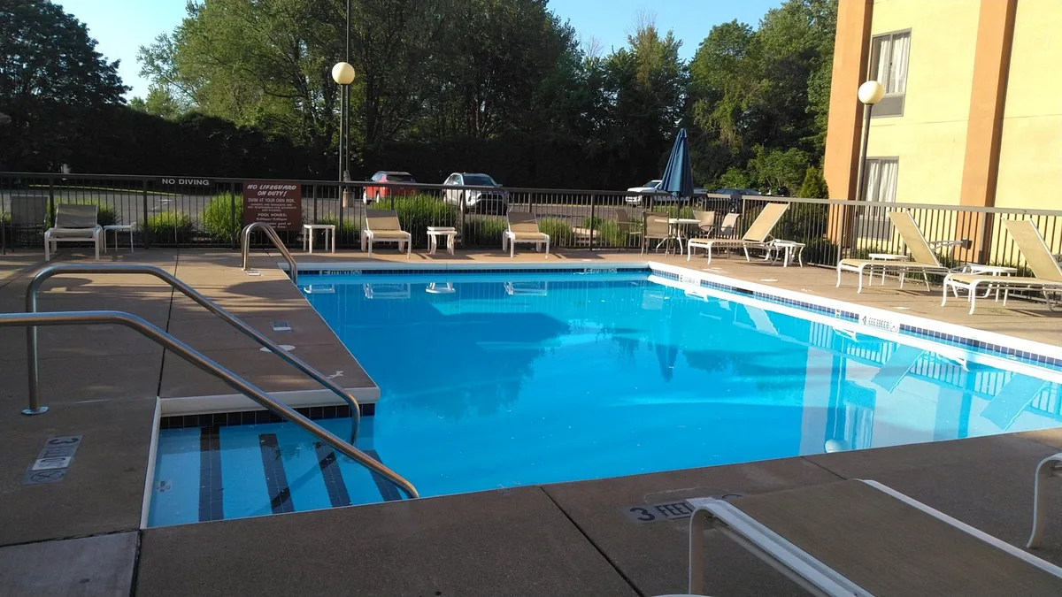 SureStay Plus Presque Isle Erie — 5