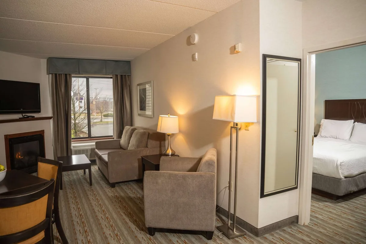 Wyndham Garden Erie — 3