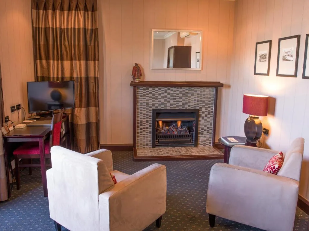 The Crown Hotel — 5