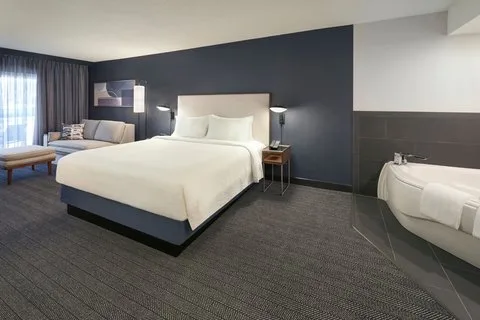 Courtyard by Marriott Toronto Markham