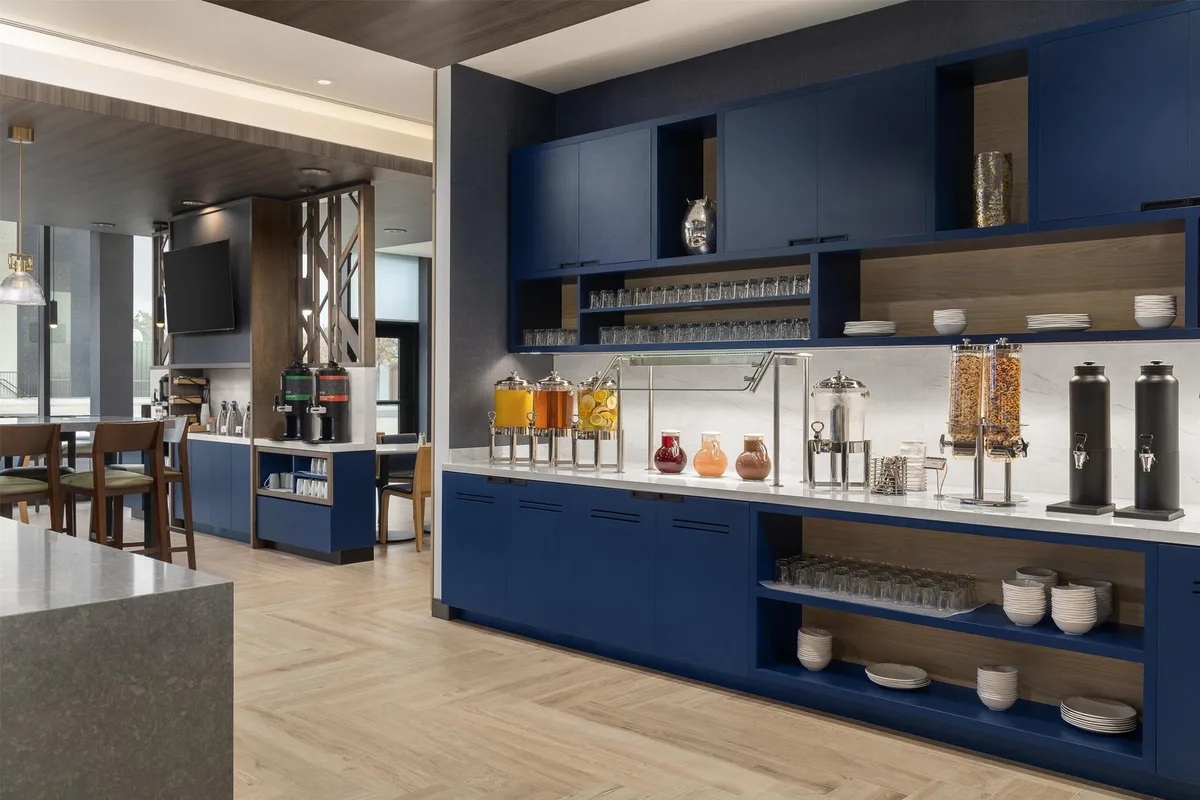 Hyatt Place Toronto Airport — 4