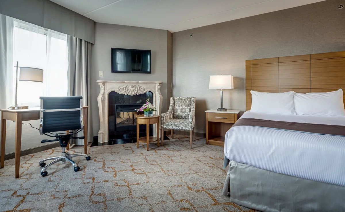 Monte Carlo Inn - Vaughan Suites
