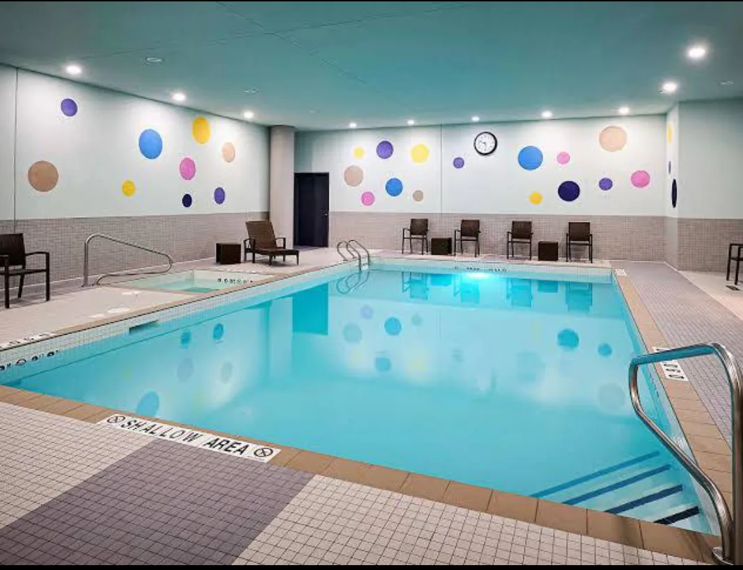 Novotel Toronto Vaughan — 4