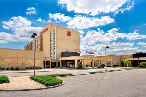 Sheraton Toronto Airport Hotel & Conference Centre — 3