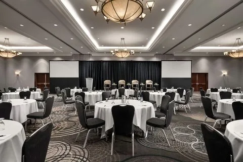 Sheraton Toronto Airport Hotel & Conference Centre — 5