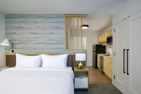 TownePlace Suites by Marriott Vaughan — 4