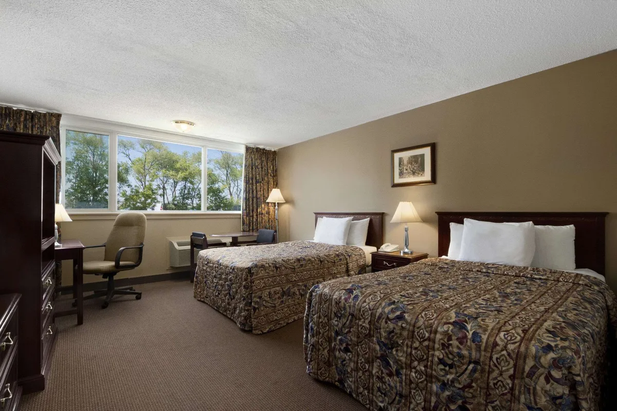 Travelodge by Wyndham Richmond Hill — 4