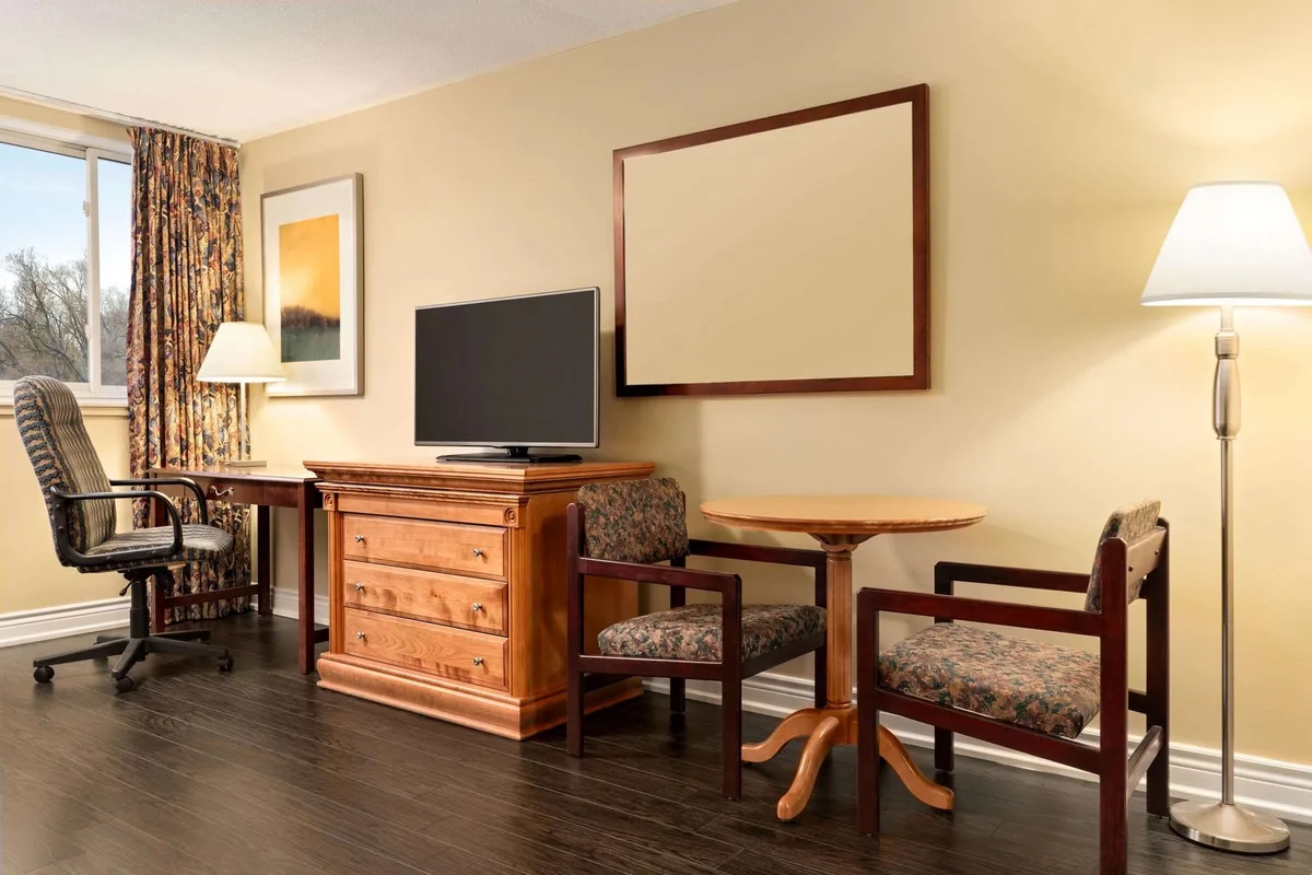 Travelodge by Wyndham Richmond Hill — 5