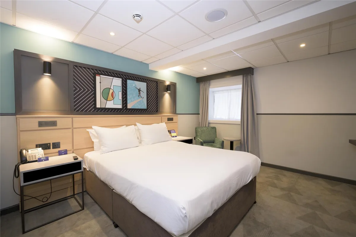 DoubleTree by Hilton Coventry Building Society Arena — 3