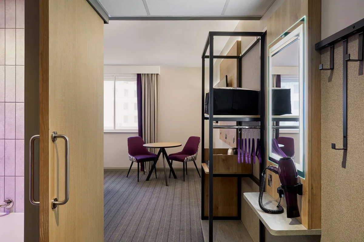 Premier Inn Coventry City Centre (Belgrade Plaza) hotel — 4