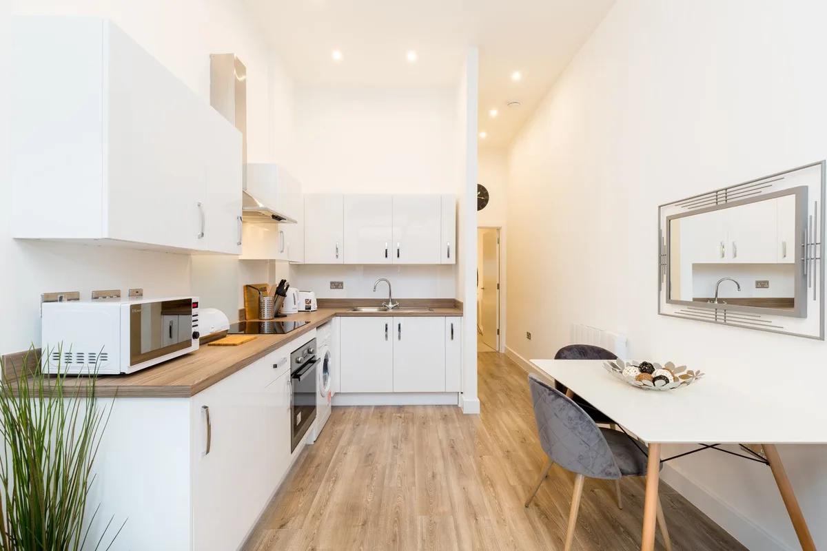 Stylish Executive Apartment, Coventry City Centre — 5