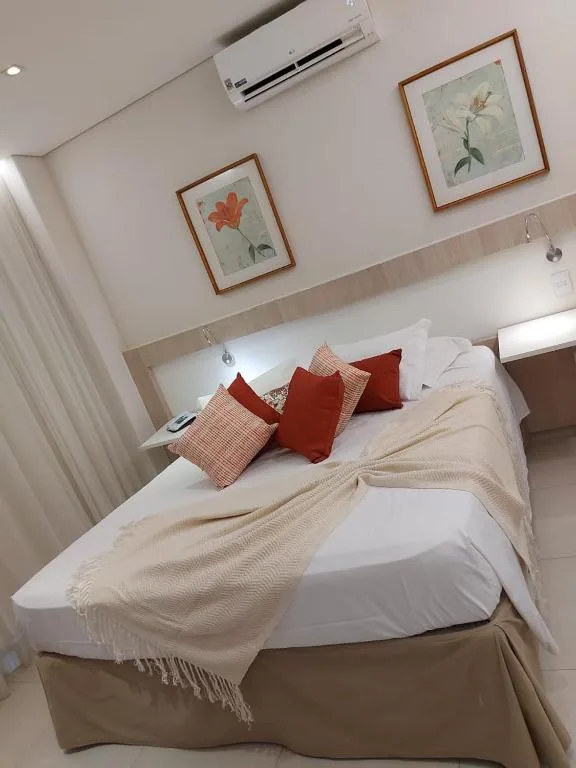 Lirio D'Água Hotel — 2