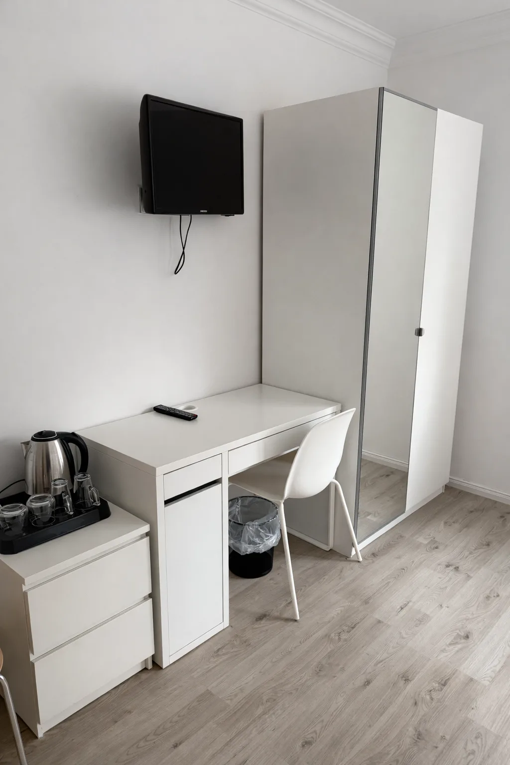 Hotel Aqua — 5