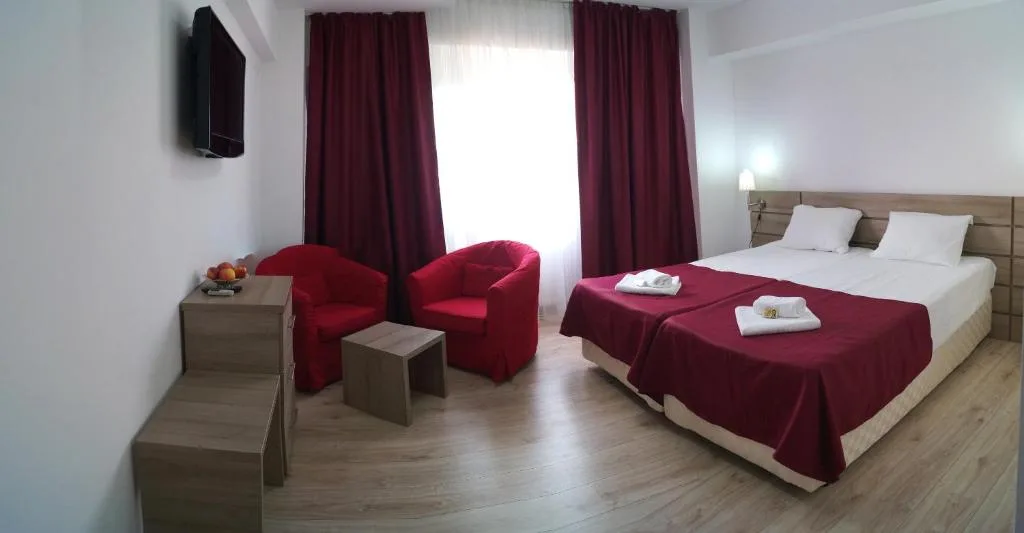 Hotel Otopeni — 1
