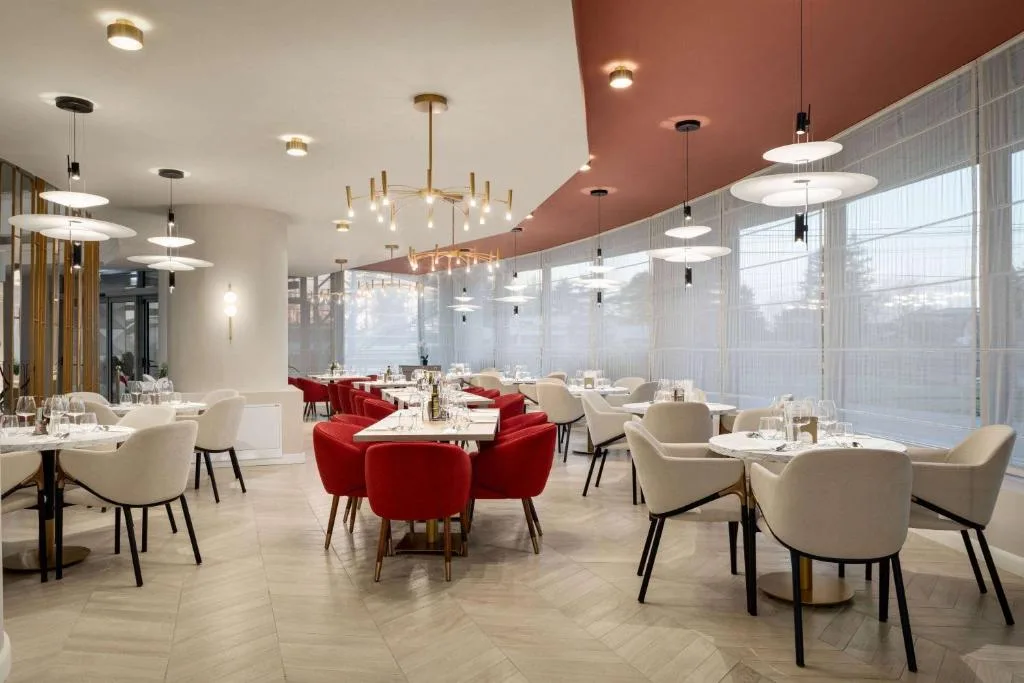 Ramada by Wyndham Bucharest Otopeni Airport — 5