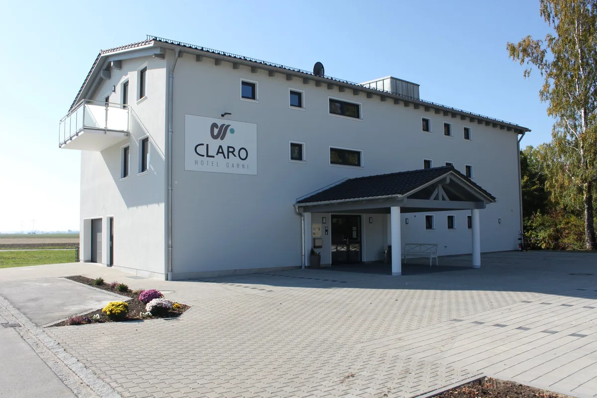 Hotel Claro garni — 2
