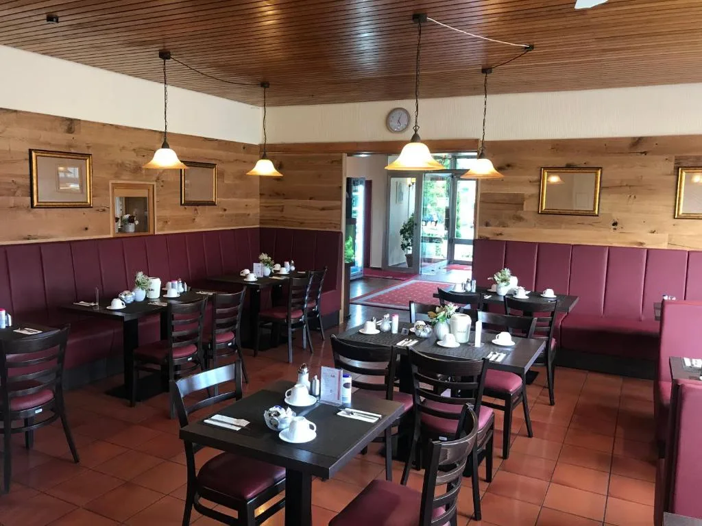 Hotel Zum Prinzen Sinsheim — 2
