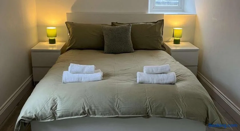 1 Bed Room Flat Close to seafront — 3