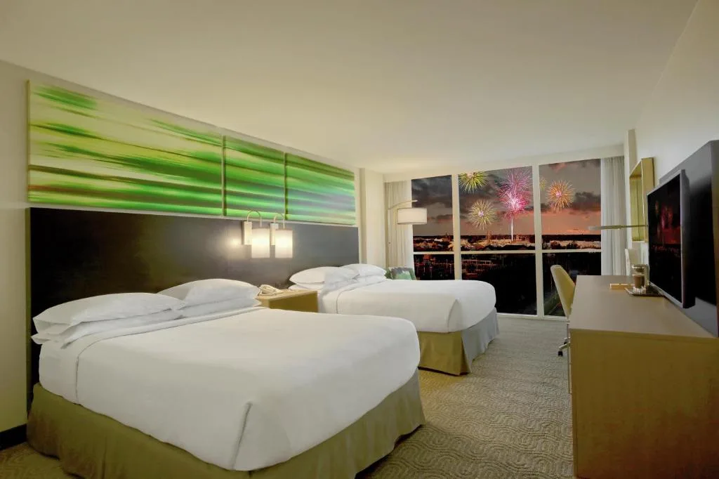 DoubleTree by Hilton at the Entrance to Universal Orlando