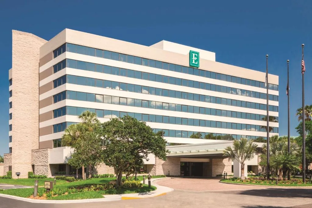 Embassy Suites by Hilton Orlando International Drive ICON Park — 2