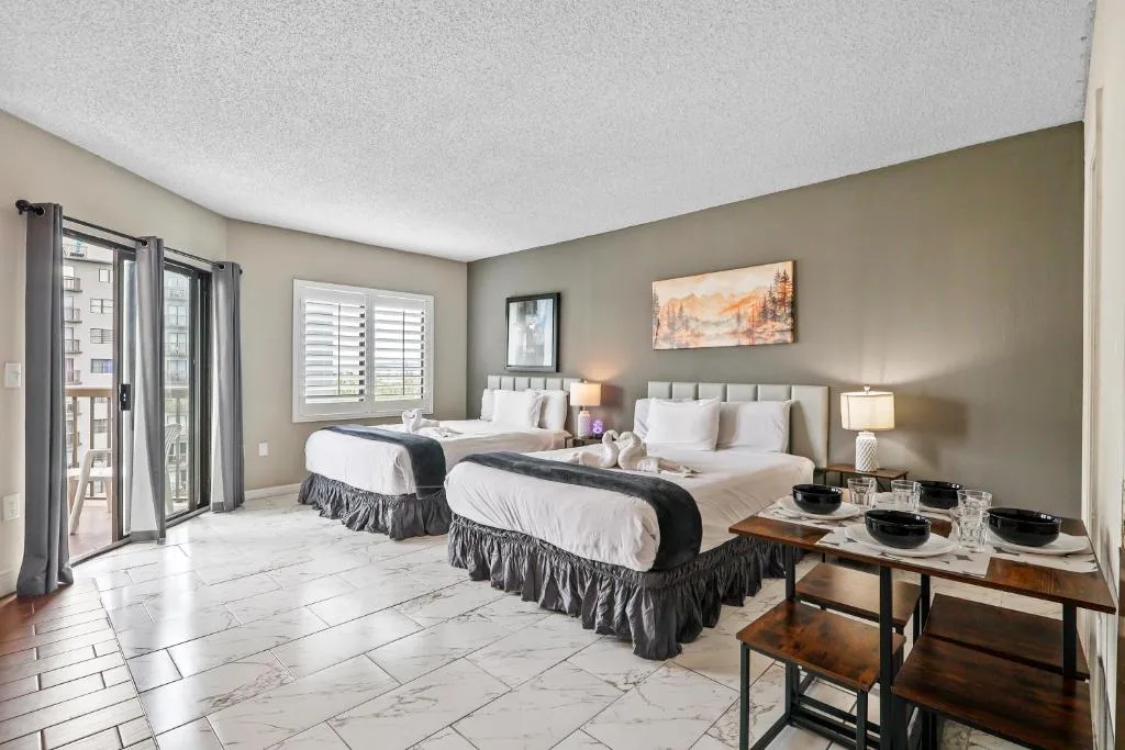 Studio Condo Near Universal I-Drive w Kitchenette