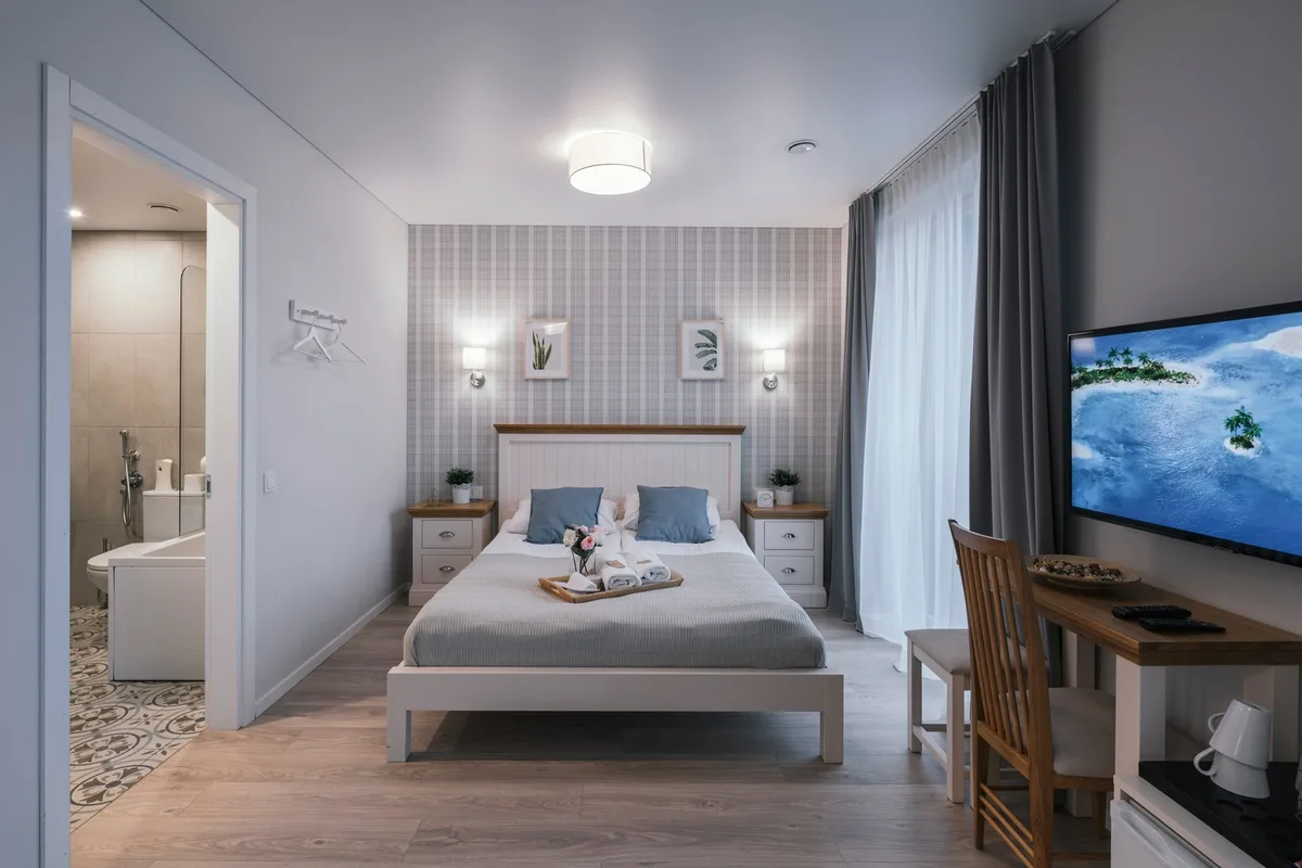J14A | Rooms & Apartments