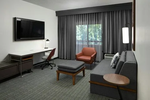 Courtyard by Marriott Williamsburg Busch Gardens Area — 5
