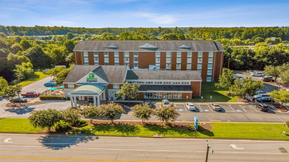 Holiday Inn Express Williamsburg North by IHG — 3