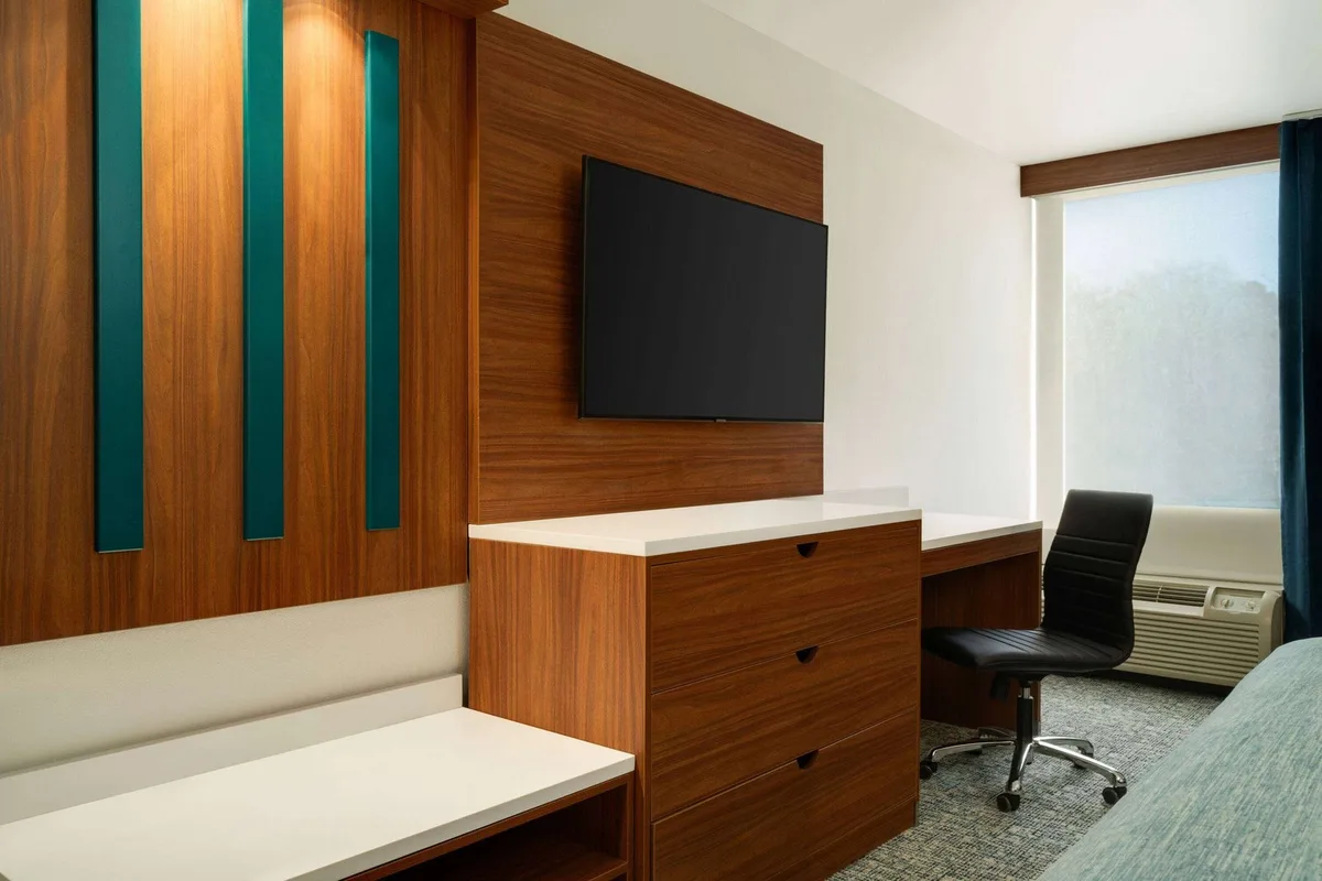 Wingate by Wyndham Williamsburg — 4