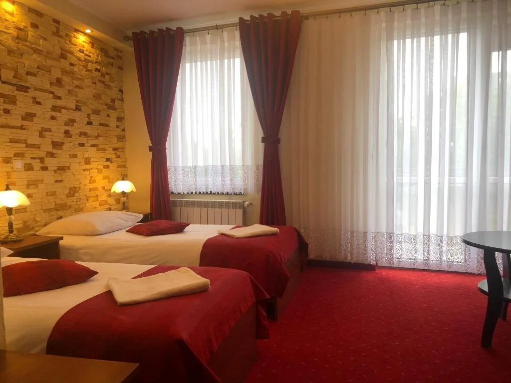 Hotel Sekwana — 2