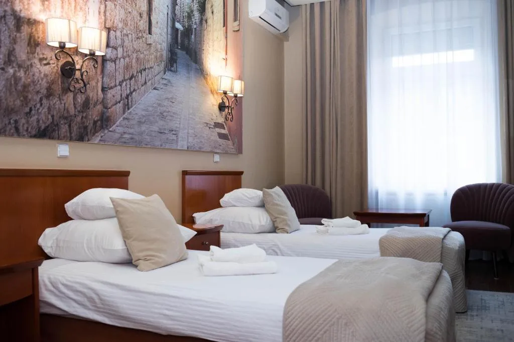 Hotel Wenecki — 5