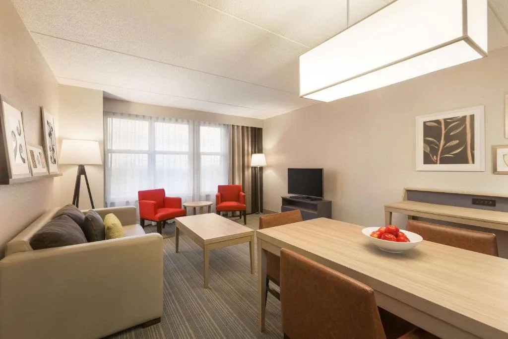 Country Inn & Suites by Radisson, Bloomington at Mall of America — 5