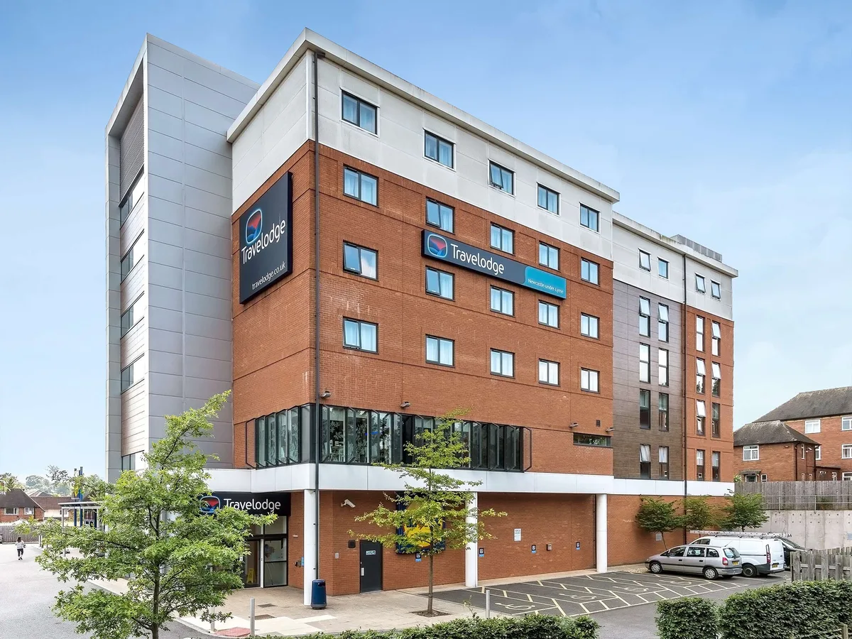 Travelodge Newcastle Under Lyme — 3