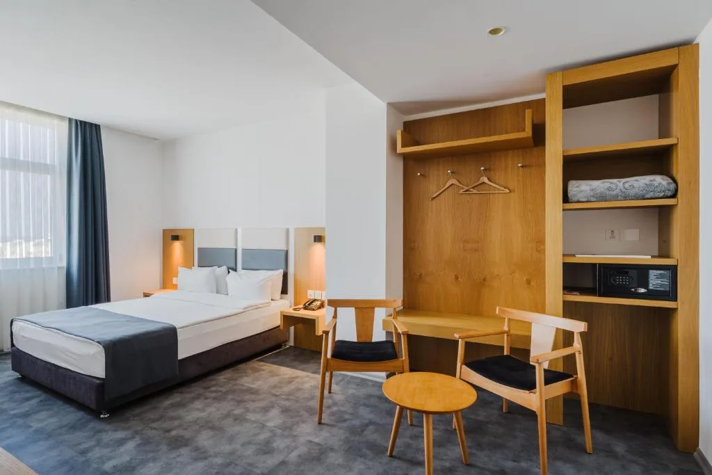 Ingate Hotel