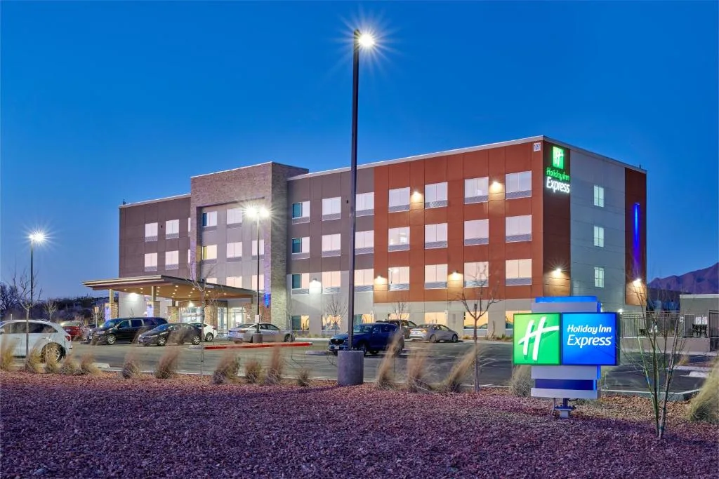 Holiday Inn Express & Suites El Paso - Sunland Park Area by IHG