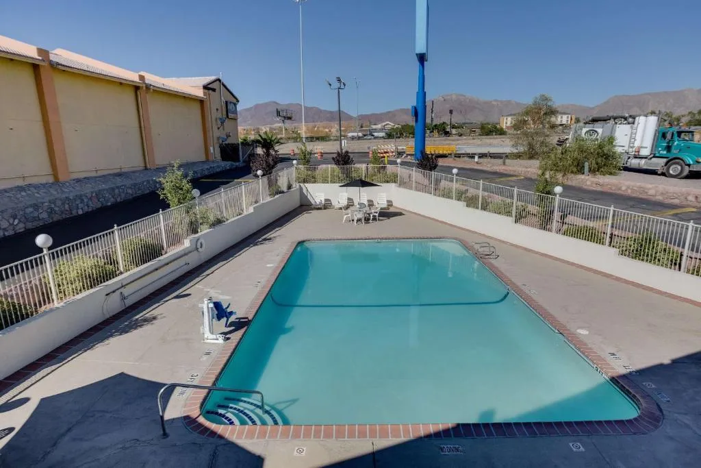 Motel 6-El Paso, TX - West — 5
